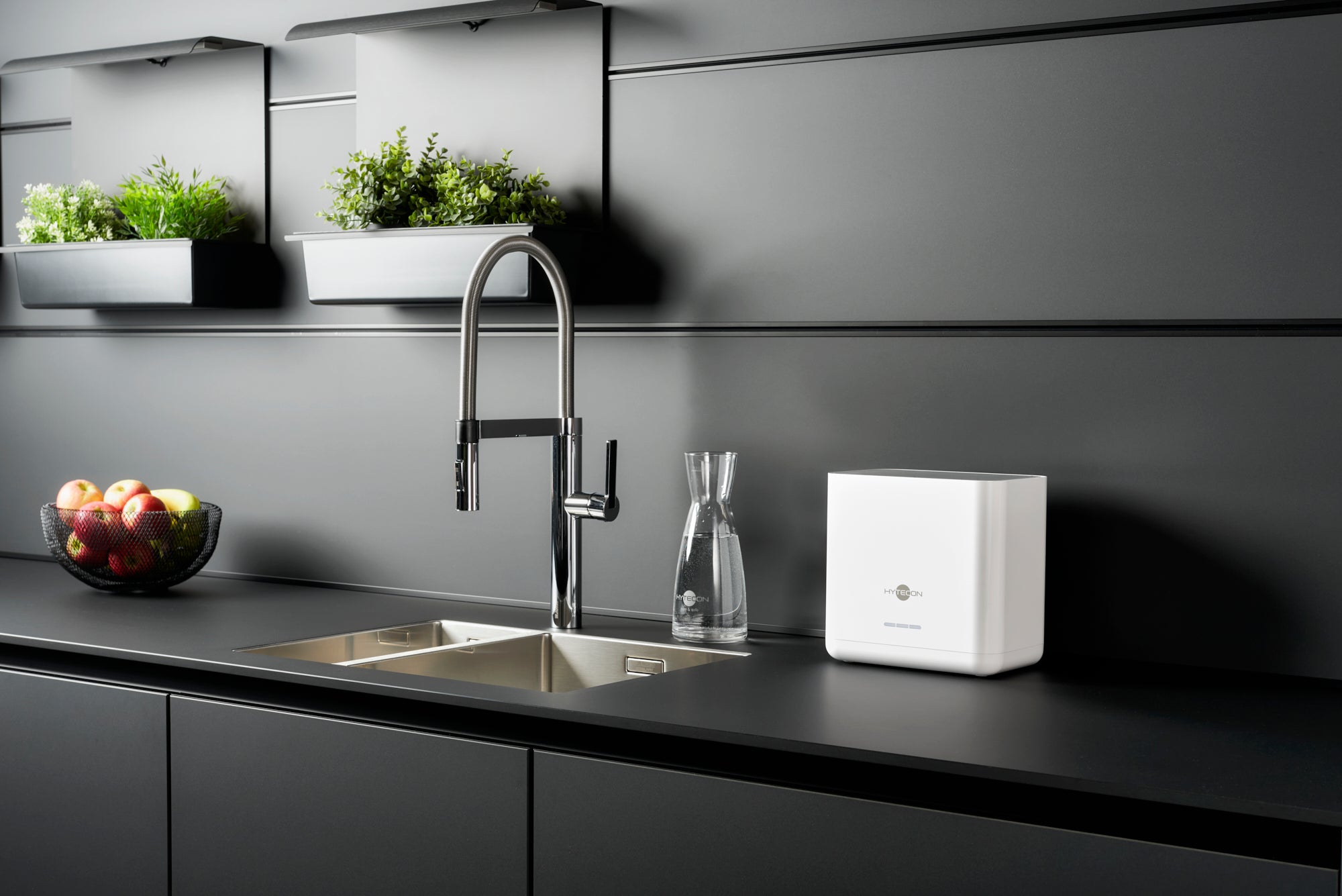 HYPRO WATER & BLANCO 3-Wege-Wasserhahn Schwarz & SodaMaker